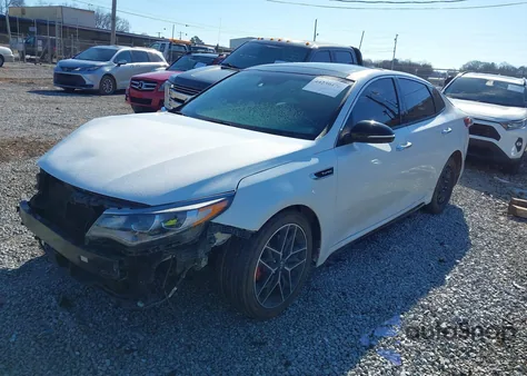 2019 Kia Optima Sx Turbo z USA, uszkodzony, nr VIN 5XXGW4L23KG310291